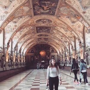 Meet your Posher, Brooke